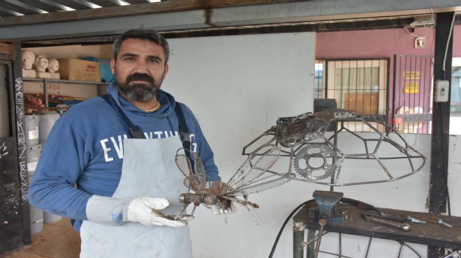 Atık malzemeleri sanata dönüştürüyor