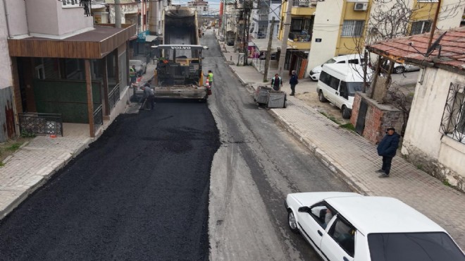 Bayraklı da yol yenileme çalışmaları tam gaz!