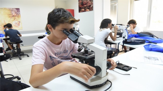 Bornova'da bilim kulüpleri yola çıkıyor!