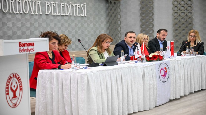 Bornova da kadın haklarına duyarlı panel