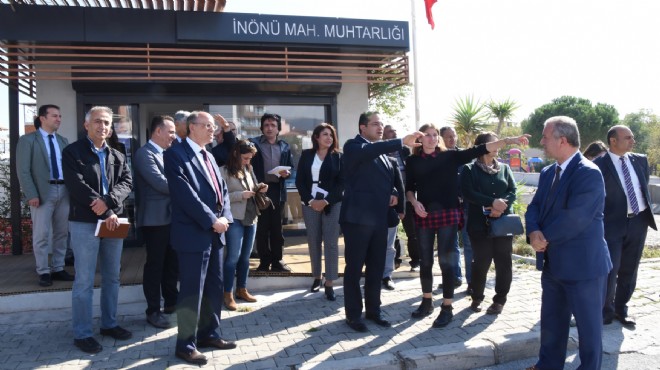 Bornova'da muhtarlara tam destek!