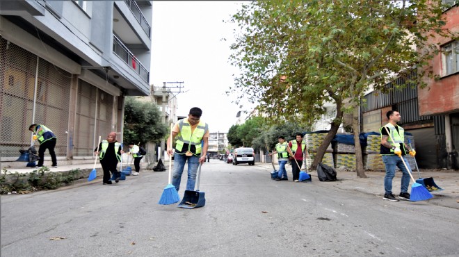 Bornova'da 'temiz' hamle: Süpürgeci Ekibi!