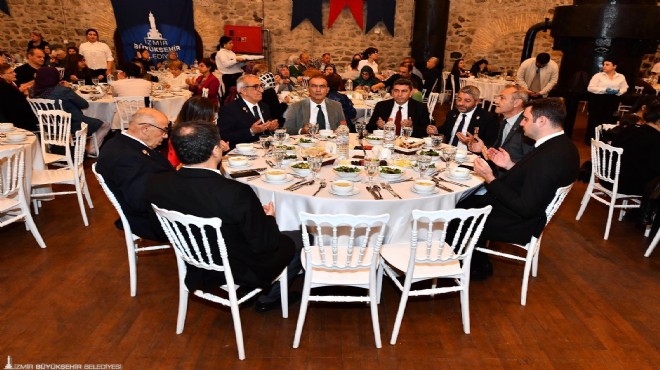 Büyükşehir'den anlamlı iftar: Başımızın üstünde yeriniz var