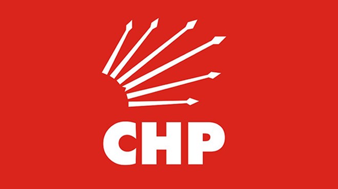 CHP İzmir de o ilçe başkanından çifte istifa!