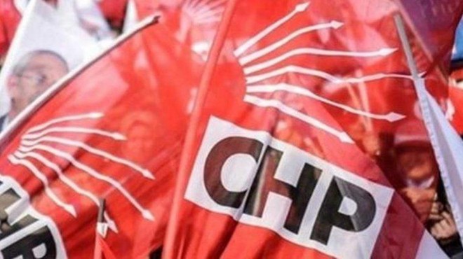 CHP’de yaşanan kurultay tartışmasında İzmir’in eski il başkanlarından örgüte reçete