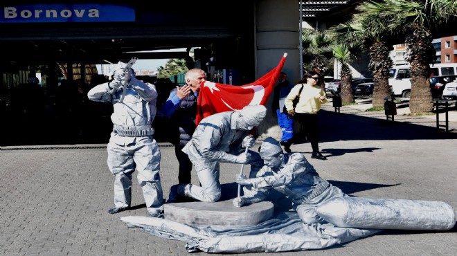 Çanakkale ruhu Bornova'da yaşatıldı