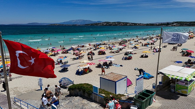 Çeşme'de yoğunluk yaşanıyor: Nüfus 500 bine dayandı!