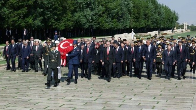 Devlet erkanından Anıtkabir ziyareti