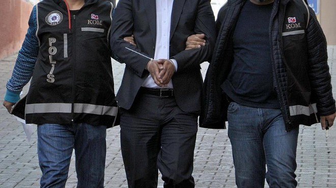 FETÖ nün TSK yapılanmasına yönelik İzmir merkezli operasyonda 17 tutuklama