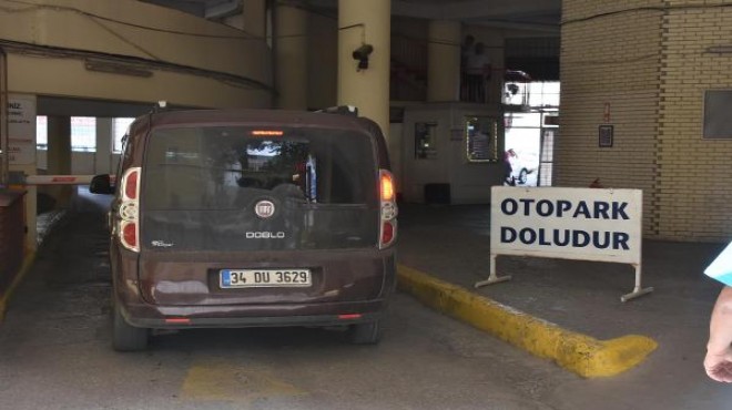 Fırtına beklenen İzmir'de kapalı otoparklar doldu