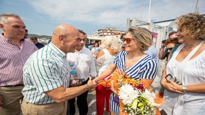 İzmir-Midilli seferleri sezonu dostluk mesajlarıyla kapattı