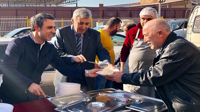 İzmir de AK Parti ve MHP li ilçe başkanları Mehmetçik için buluştu!