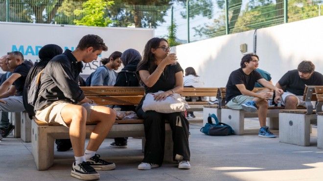 İzmir de binlerce öğrenciye  sıcacık  destek!