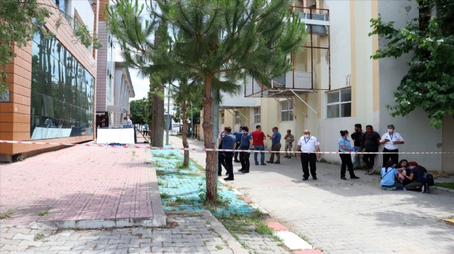 İzmir'de çatıdan düşen inşaat işçisi hayatını kaybetti