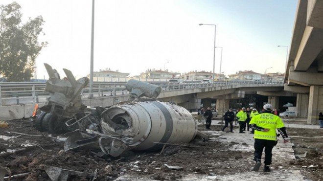 İzmir'de beton mikseri viyadükten düştü: 1 ölü