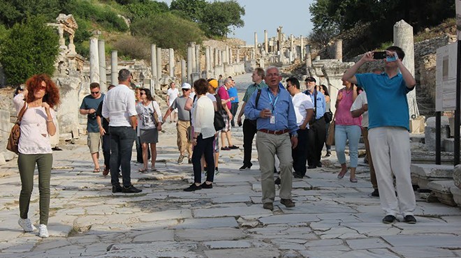 İzmir'e gelen yabancı turist sayısında artış