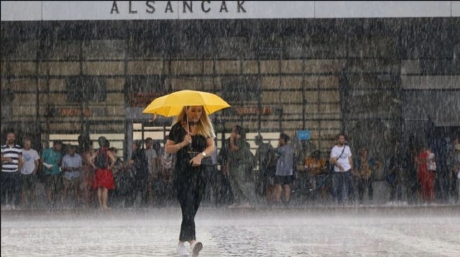 İzmir’de sıcak havaya yağmur molası