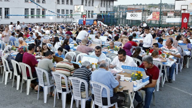 Kadir Gecesi'nde bereket sofrası!