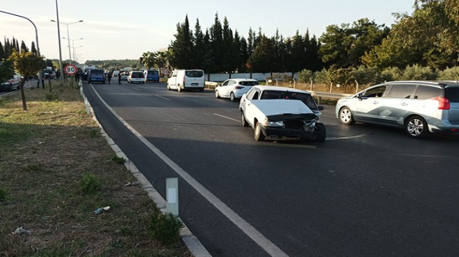 Kazaya karışıp tutanak tutmak isteyen 2 sürücü, otomobilin çarpmasıyla öldü