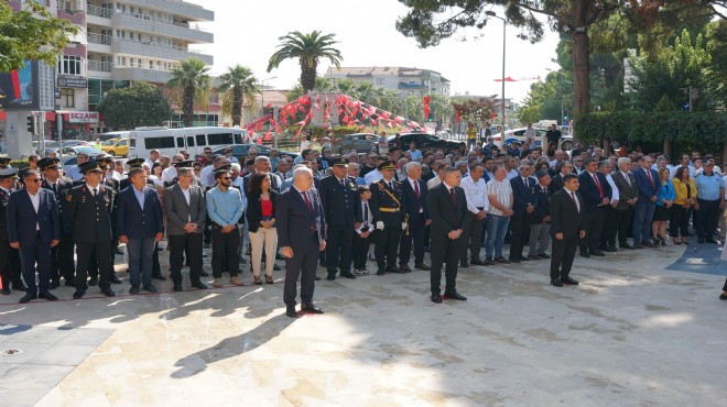 Kemalpaşa'da 'Zafer' kutlaması