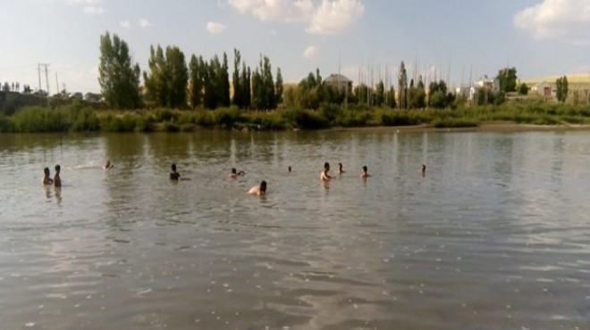 Muş'ta Murat Nehri'ne giren 3 çocuk boğuldu