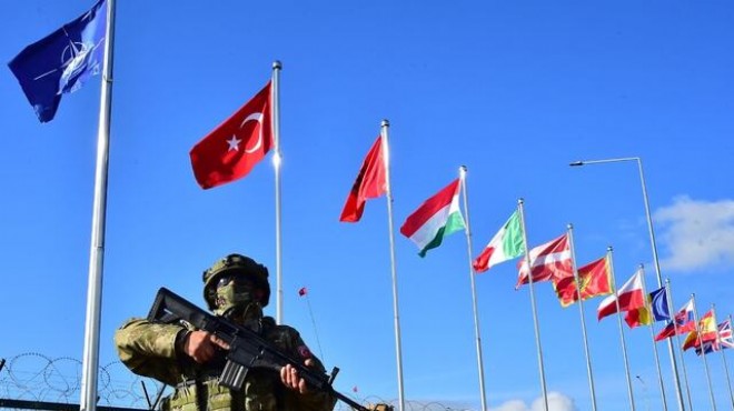 NATO'dan 30 Ağustos kutlaması: Paylaştı, sildi, değiştirdi!