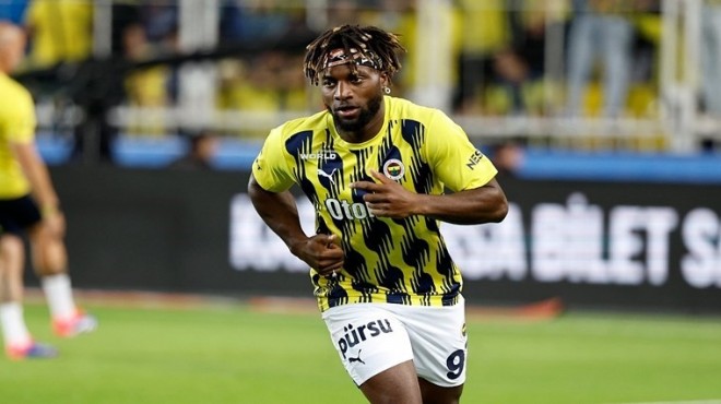 Saint-Maximin den Fenerbahçe paylaşımı!