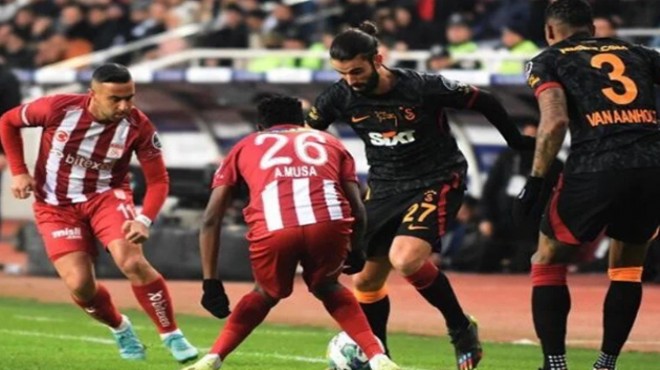 Süper Lig'de Galatasaray 2022'yi lider bitirdi