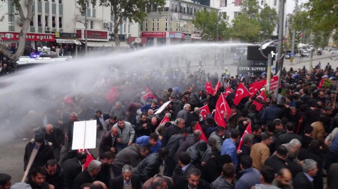 Tütün eyleminde olay çıktı: 2 polis yaralı, 36 gözaltı