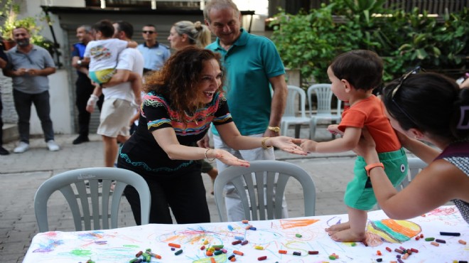 Ünsal çocukların coşkusuna ortak oldu