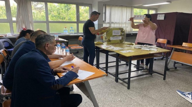Ve İzmir'de oy sayımı başladı