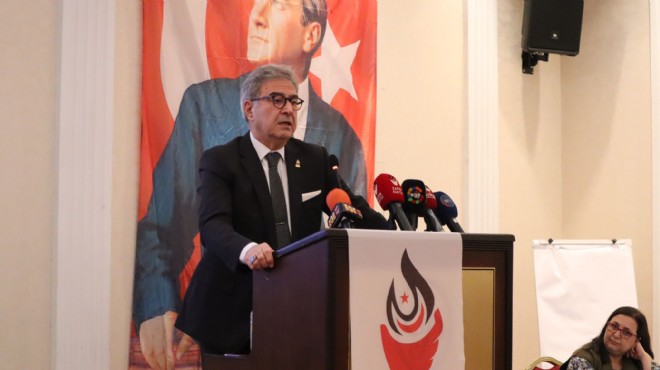 Zafer Partisi'nden İzmir'de miting öncesi rozet şov ve Özdağ'a destek mesajları!