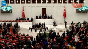 CHP, Erdoğan'ı ayakta karşıladı: 3 isim kalkmadı!