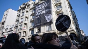 Hrant Dink vurulduğu yerde anıldı