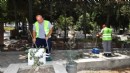 İzmir’de bayram öncesi mezarlıklara özel bakım