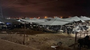 Mersin'de otomobil hayvan pazarına daldı: 8 yaralı
