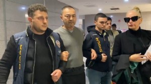 Serdar Ortaç sosyal medya defterini kapattı!