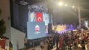 Yunan asıllı şarkıcıdan küstah hareket! Türk bayrağı Atatürk posteri var diye sahneye çıkmadı